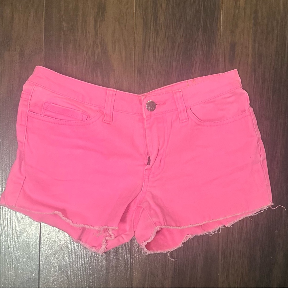 Hybrid & Company Vibrant Pink Jean Shorts